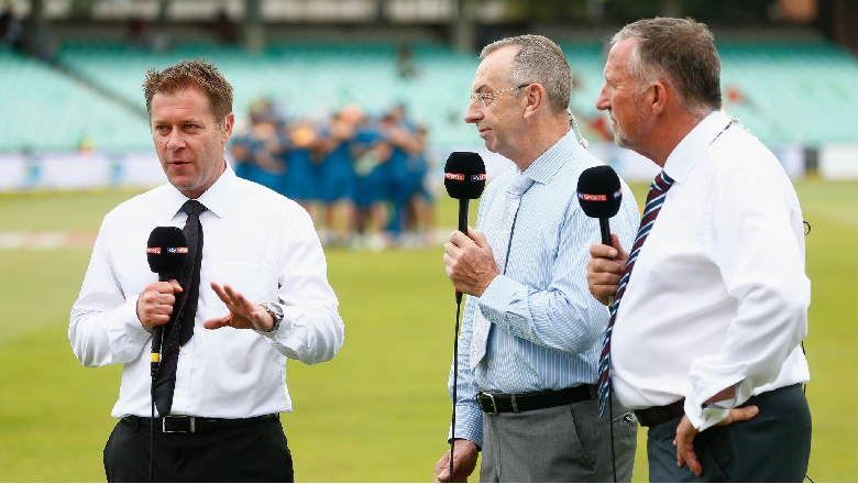 How do football commentators know players names so fast? - Ảnh 2